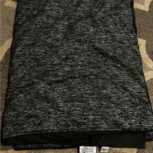 12 lb Black and Gray Weighted Therapeutic Blanket